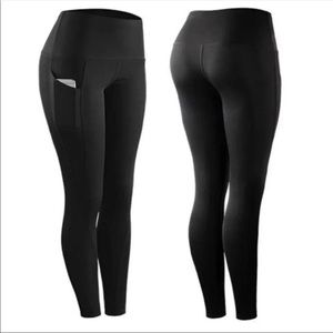 Athletic sports leggings with pockets